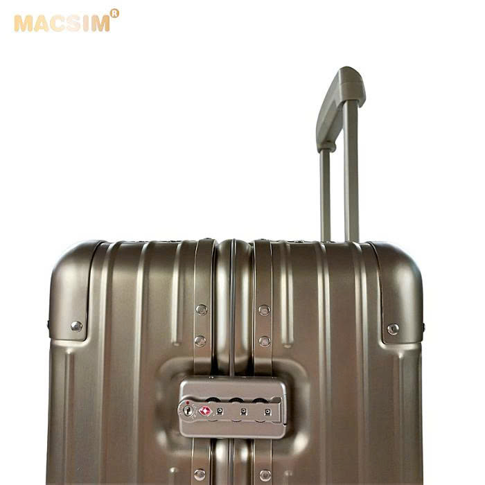 Vali hợp kim nhôm nguyên khối MS1104 nhãn hiệu Macsim cao cấp màu ti-gold , màu đen cỡ 26 inches
