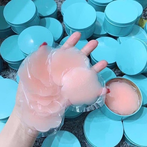 Hộp thiết 4 cặp miếng dán nhủ hoa silicon hoa mai GROFA