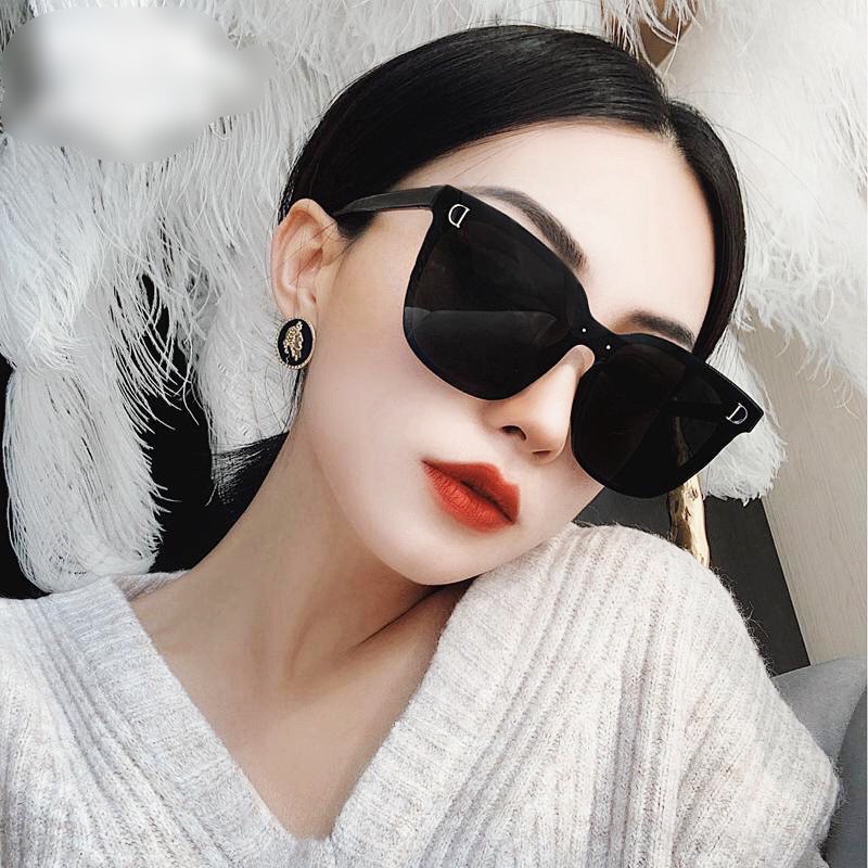 Kính râm đen gọng to ,kính mát unixsex nam nữ Hàn Quốc phụ kiện thời trang phong cách hiện đại , kèm hộp đựng sang trọng