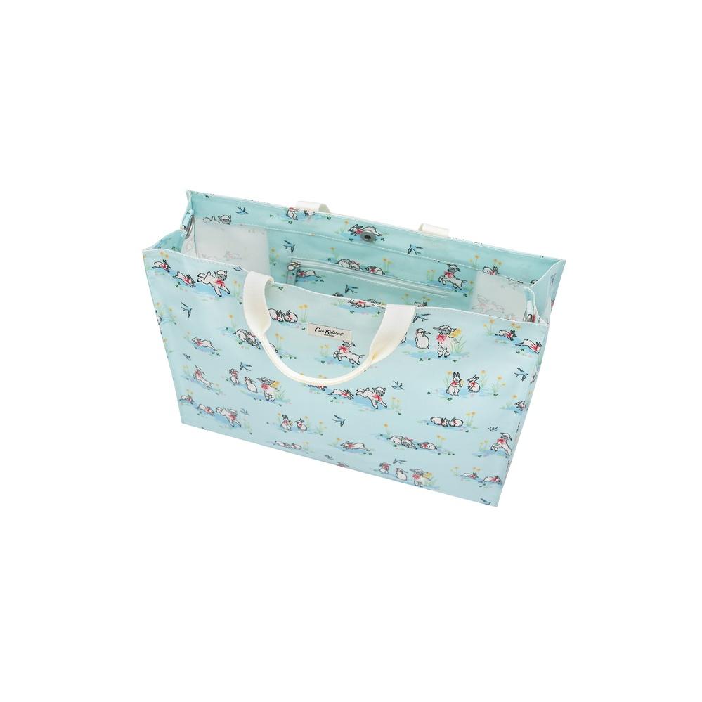Túi đeo chéo /Strappy Carryall Spring Bunnies and Lambs - Blue - 1089257