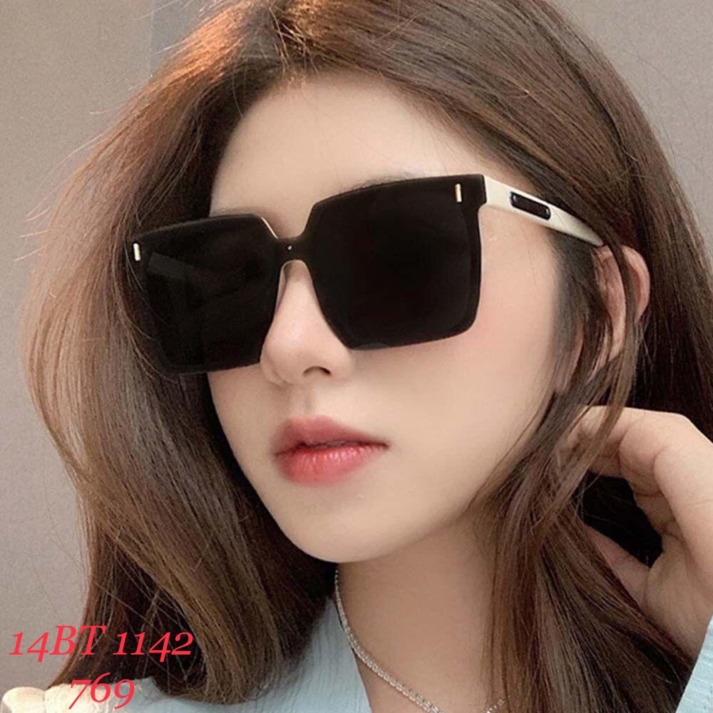 Kính râm đen gọng to ,kính mát unixsex nam nữ Hàn Quốc phụ kiện thời trang phong cách hiện đại , kèm hộp đựng sang trọng