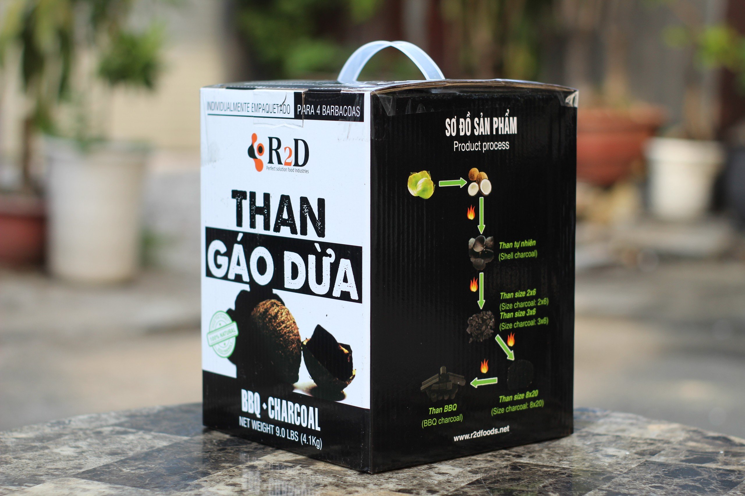 Than gáo dừa không khói chính hãng R2D hộp 4 KG than nướng BBQ an toàn cho sức khoẻ gia đình bạn