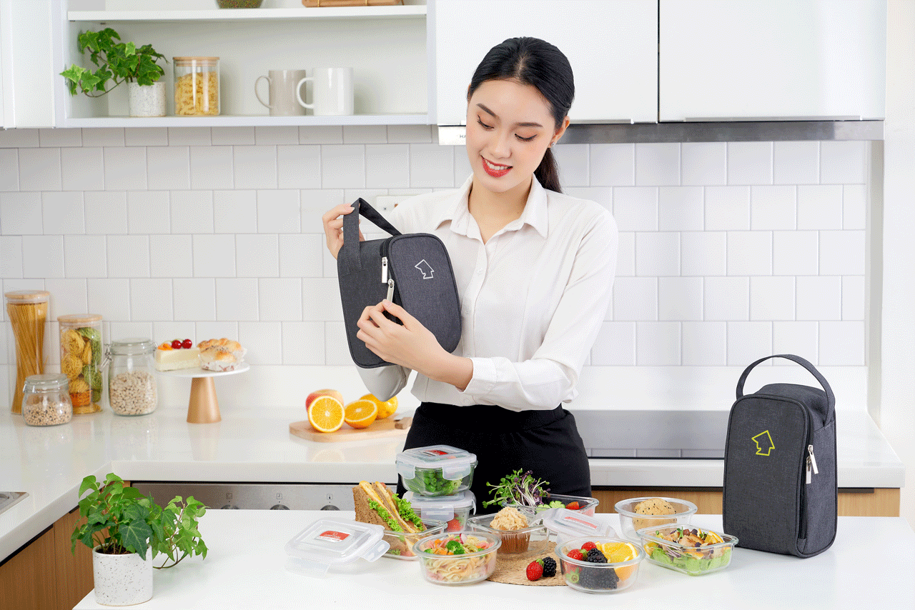Túi đựng hộp cơm hình vuông logo COBA