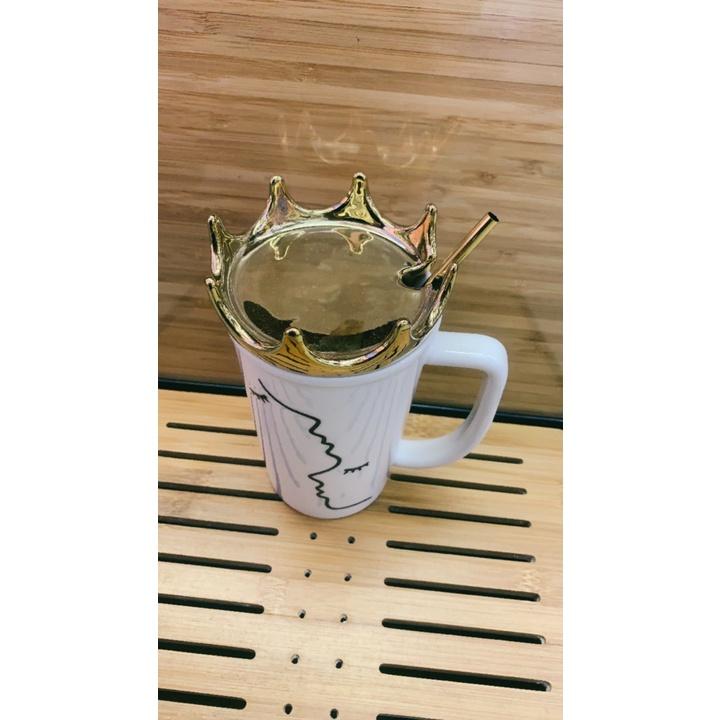 CỐC UỐNG NƯỚC BẶNG SỨ CÓ NẮP HÌNH VƯƠNG MIỆN KÈM ỐNG MÚT INOX