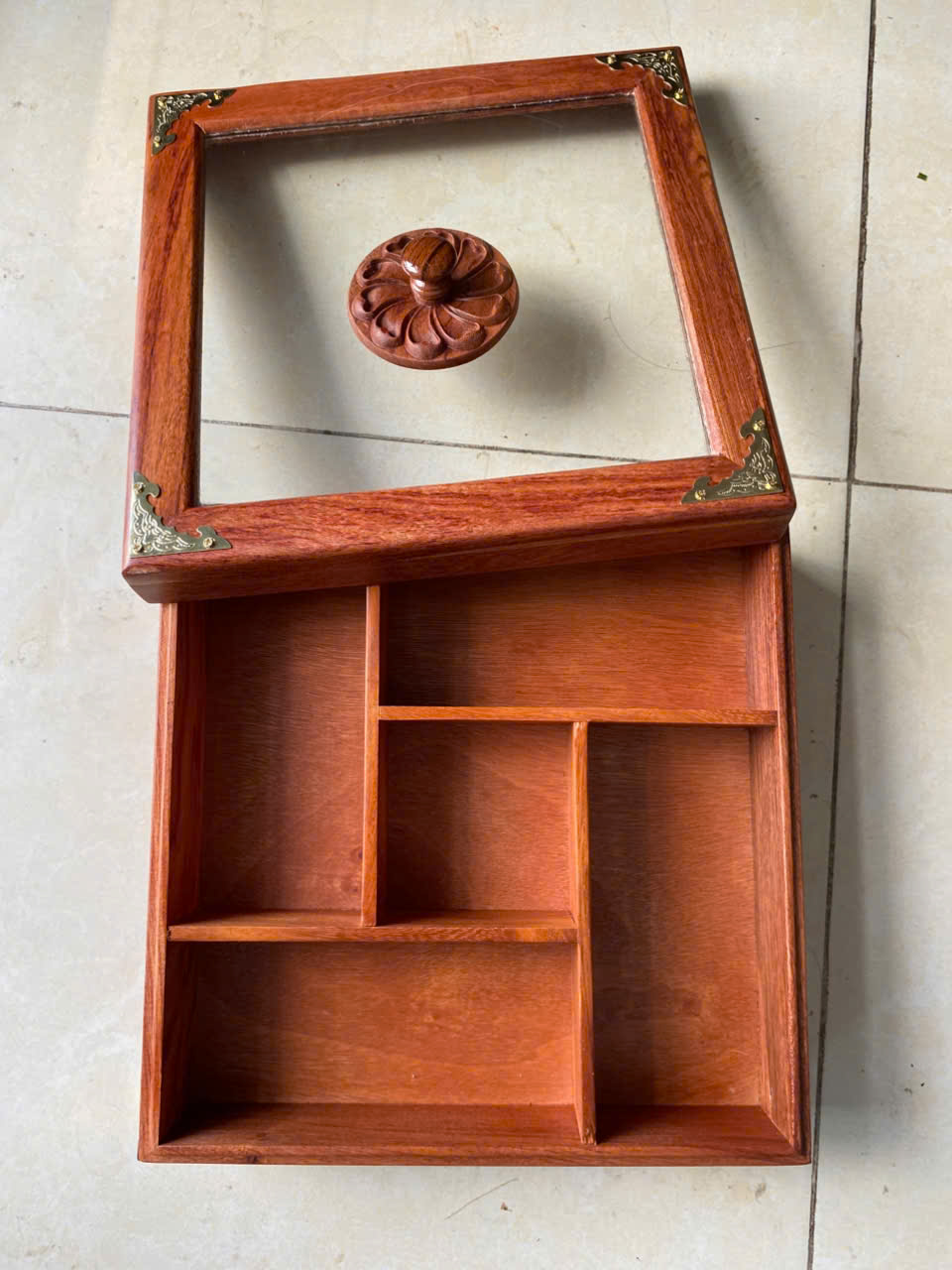 Khay Đựng Mứt Tết Bánh Kẹo Vuông 5 Ngăn Gỗ Gõ Tự Nhiên-DAICAT - Hình lục giác Chữ Phúc Lộc Thọ