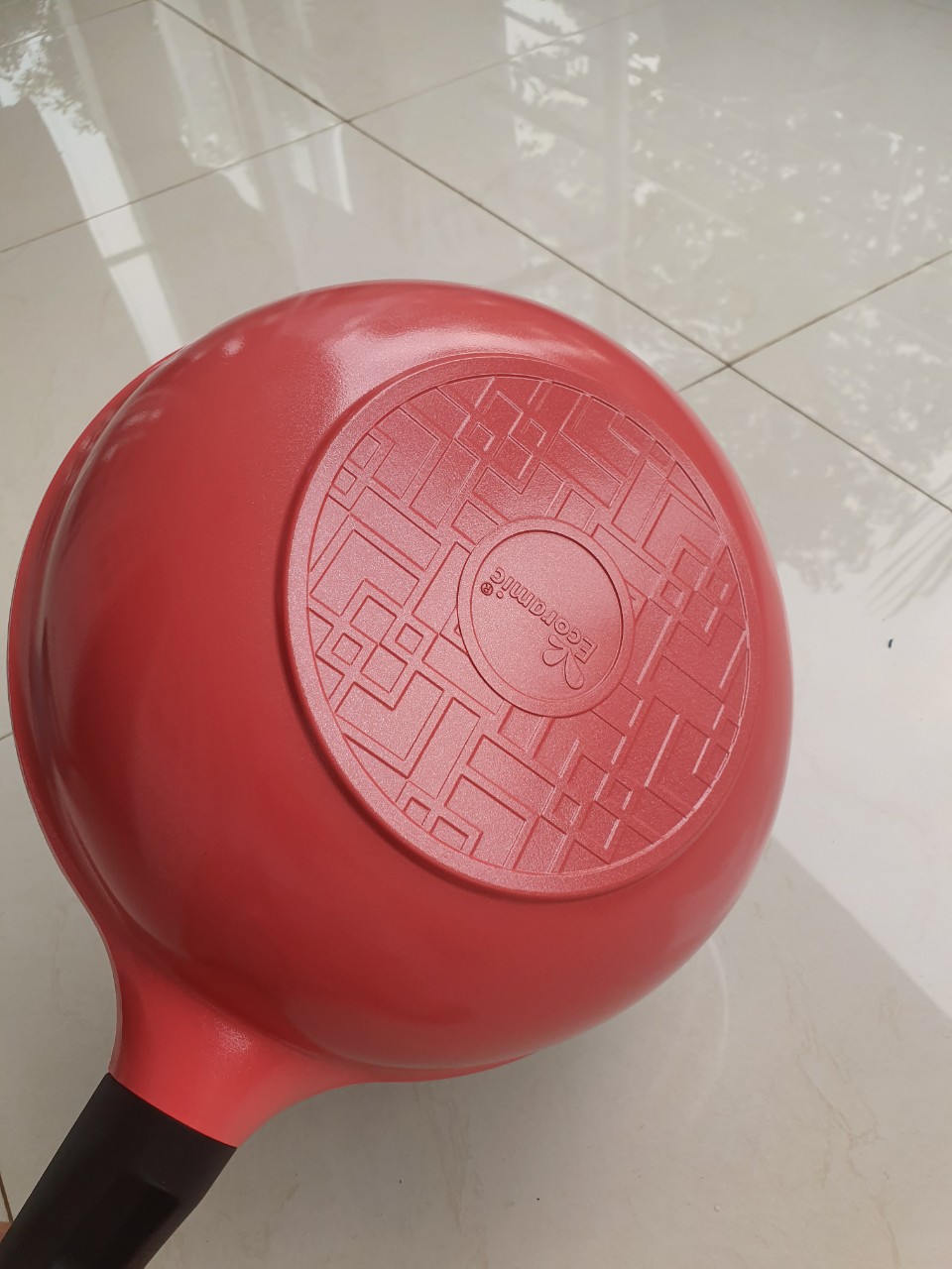 Combo 2 món cao cấp Hàn Quốc, nồi chống dính vân đá Kimscook, quai chống nóng, nắp kính cường lực viền inox size 24 cm và Chảo đúc chống dính vân đá Ecoramic sâu lòng (E) 26 cm, dùng bếp gas, hồng ngoại, ...