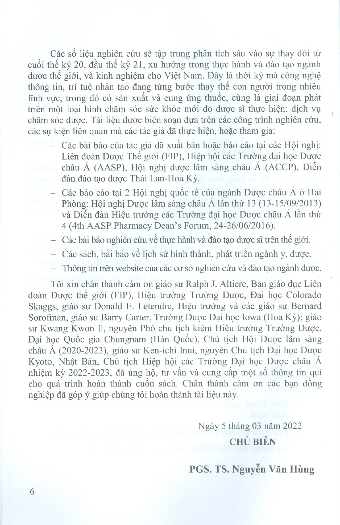 Xu Hướng Trong Đào Tạo Và Thực Hành Dược (Sách chuyên khảo)