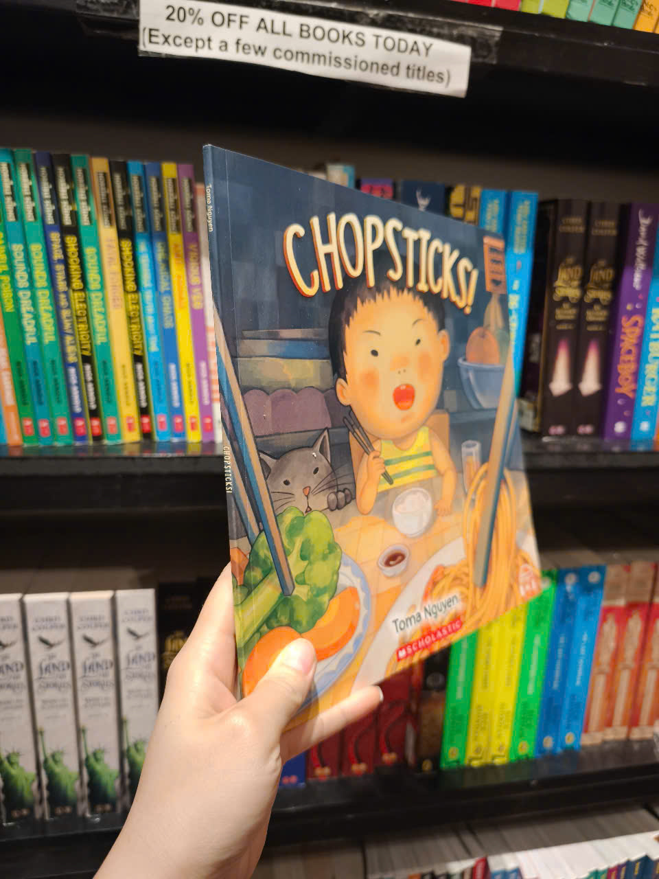 Sách - Chopsticks! by Toma Nguyen - Sách truyện tranh thiếu nhi bằng tiếng anh/ Pictures Book In English