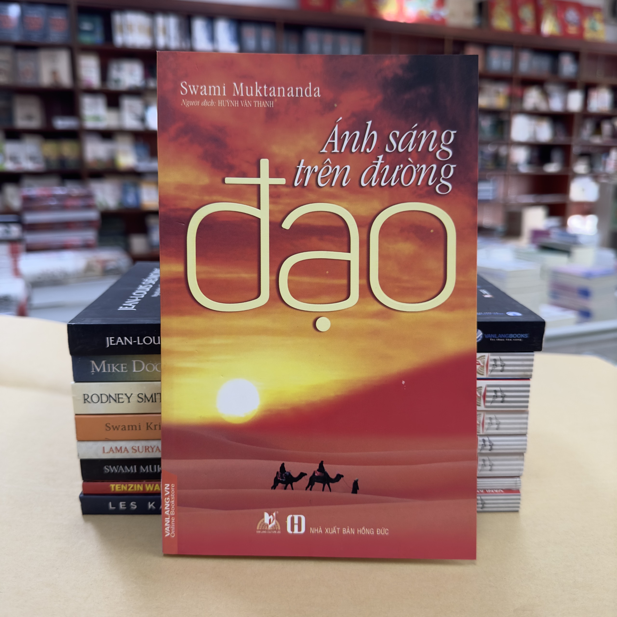 Ánh Sáng Trên Đường Đạo