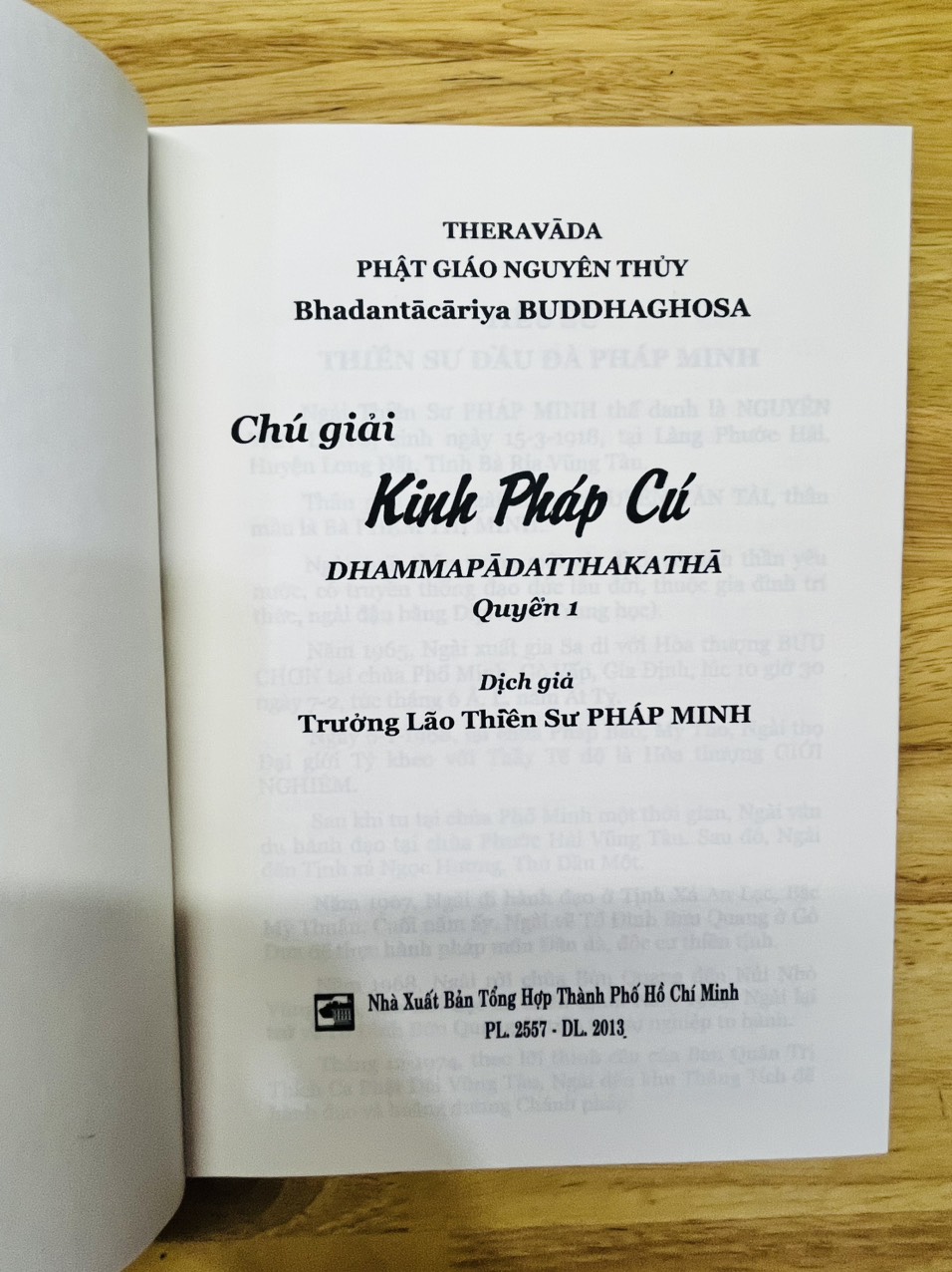 Bộ 2 quyển sách Chú Giải Kinh Pháp Cú ( Quyển 1 -2)