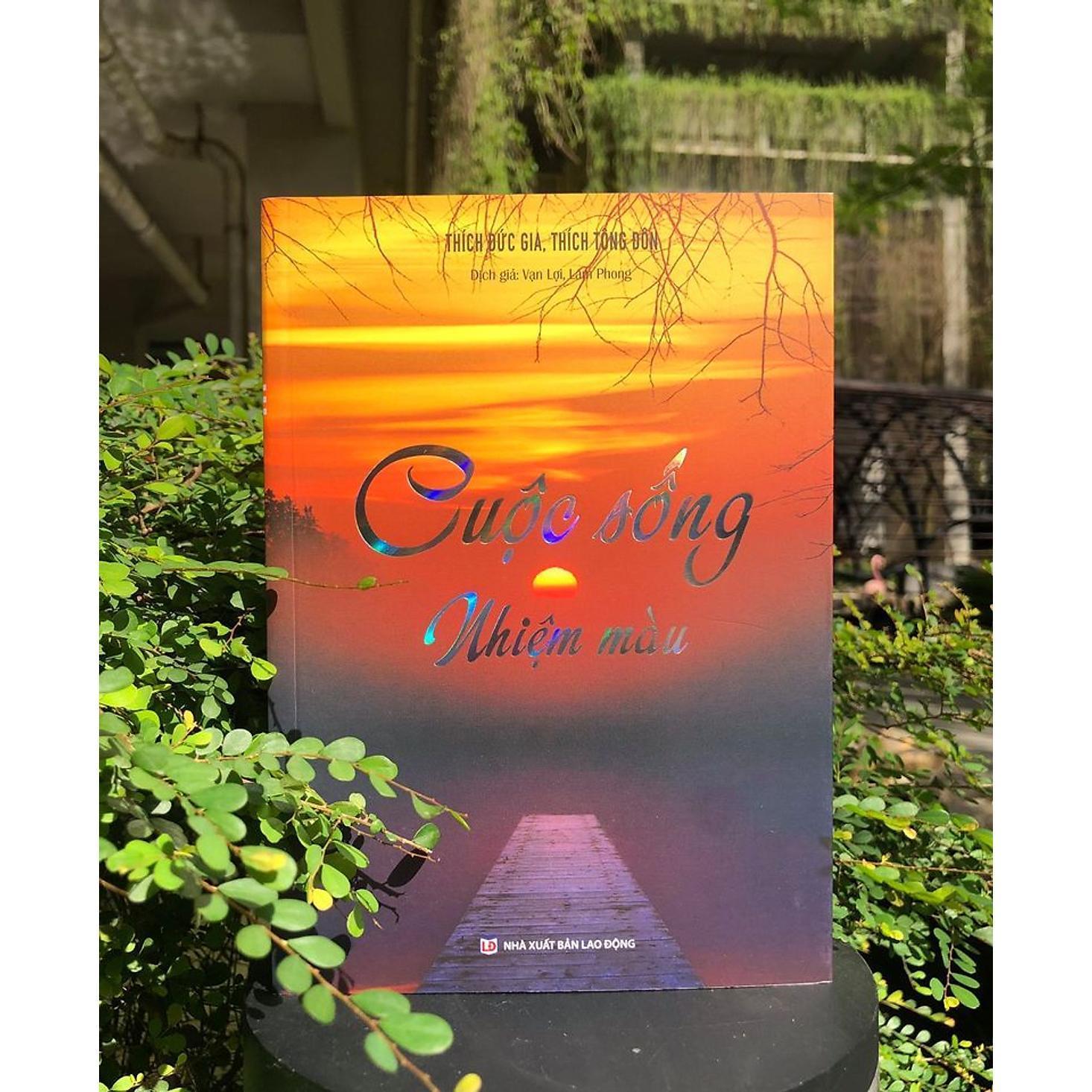 Sách - Cuộc Sống Nhiệm Màu - Vĩnh Nghiêm Book