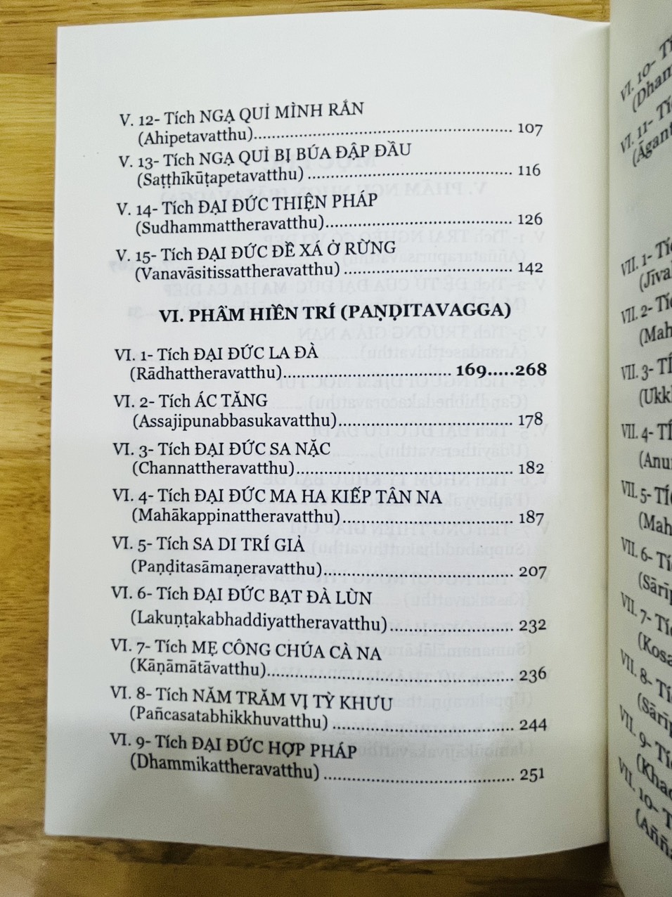 Bộ 2 quyển sách Chú Giải Kinh Pháp Cú ( Quyển 1 -2)