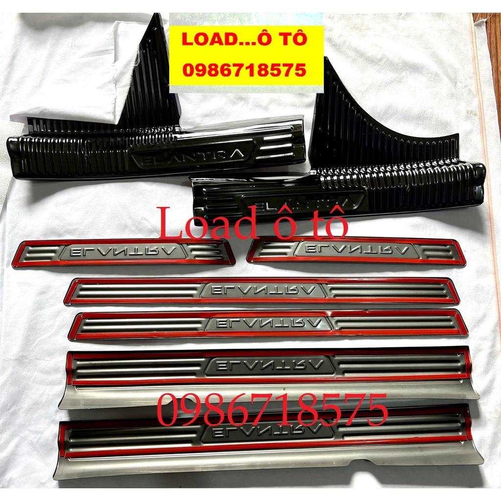 Ốp Bậc Chân, Nẹp Bước Chân Xe Huyndai Elantra 2023-2018 Mẫu Titan Xước Cao Cấp Nhất Thị Trường