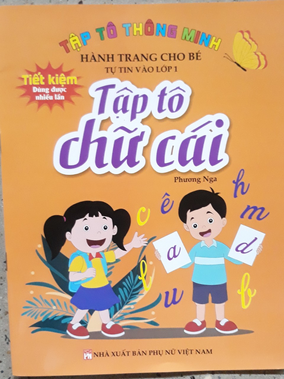Sách - Combo 2 cuốn Tập tô thông minh: Tập tô số và hình khối - Tập tô chữ cái (Hành trang giúp bé tự tin vào lớp 1)