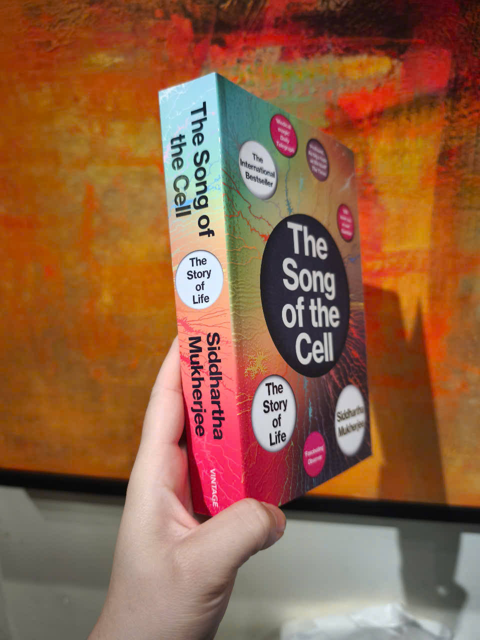Sách - The Song of the Cell by Siddhartha Mukherjee/Amazon Editors
