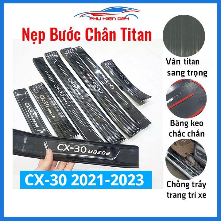 Ốp bậc cửa, nẹp bước chân trong ngoài Mazda CX30 CX-30 2021-2022-2023 vân Titan chống trầy bảo vệ trang trí xe