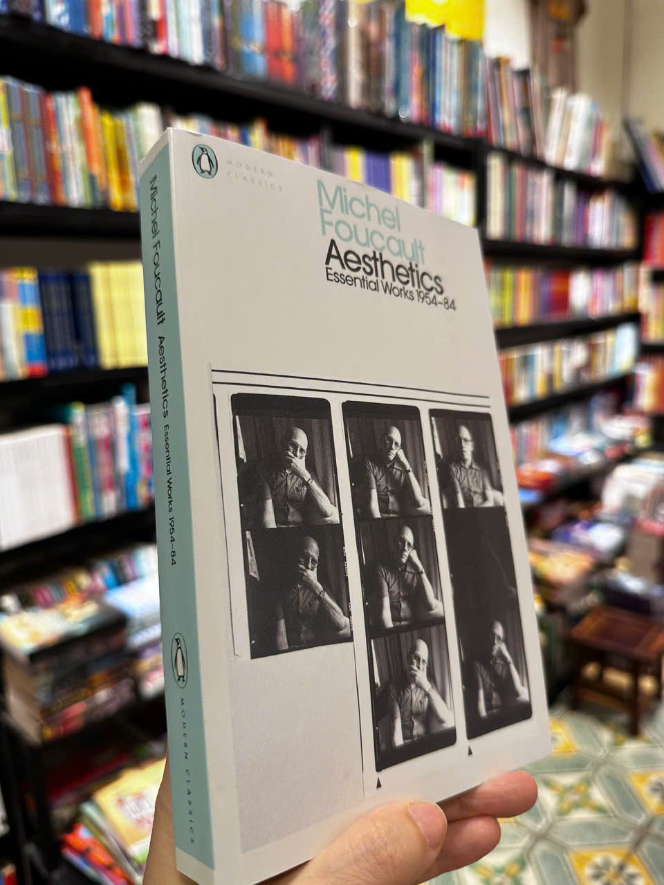 Sách - Aesthetics - Essential Works 1954-84 by Michel Foucault - Penguin Modern Classics - Sách Ngoại Văn