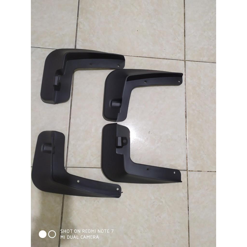 Bộ Chắn bùn theo xe dành cho Xpander