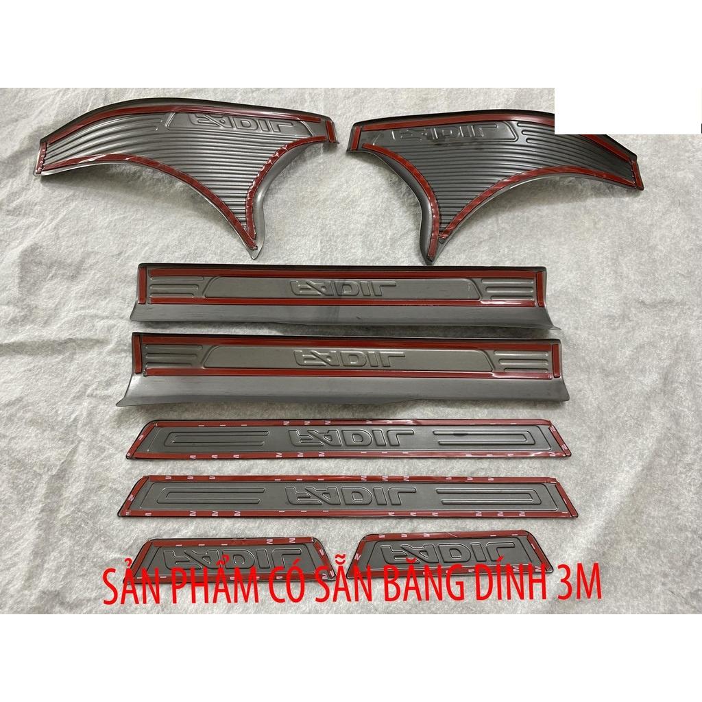 Ốp bậc cửa , nẹp bước chân Vinfast Fadil 2019-2022 cao cấp -mẫu Titan 8 chi tiết