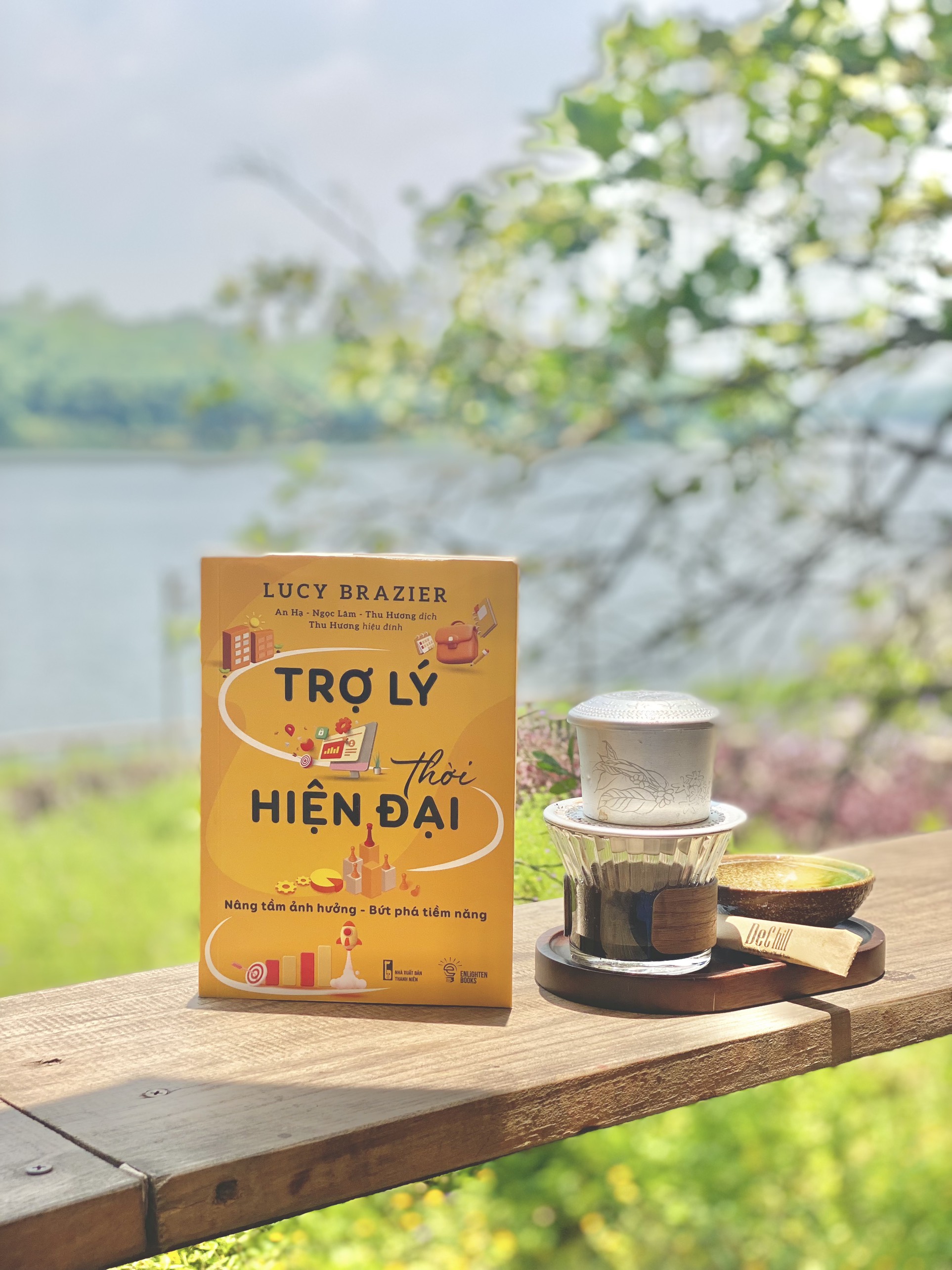 Sách TRỢ LÝ THỜI HIỆN ĐẠI - BÍ QUYẾT THÀNH CÔNG CHO NGƯỜI LÀM TRỢ LÝ & CHUYÊN VIÊN HÀNH CHÍNH THỜI 4.0