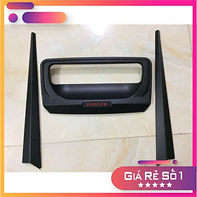 Ốp hõm cốp đen xe dành cho ford ranger 2013-2021