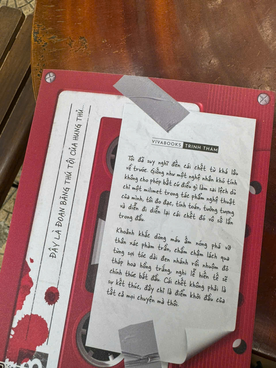 (Tặng kèm bookmark) KỲ ÁN TRÊN THÁP HOA HỒNG – Nguyễn Hoàng Nguyên – Az Việt Nam – NXB Dân Trí