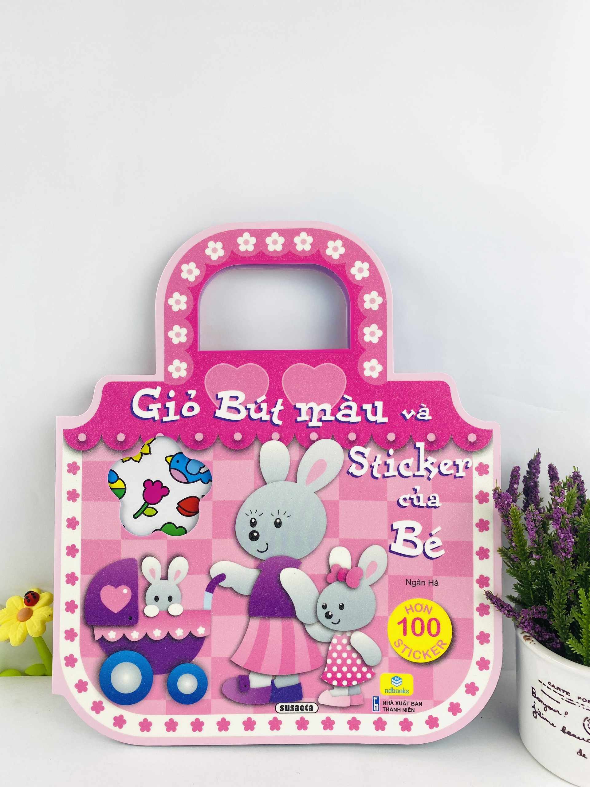 Sách - Bút Màu Và Sticker Của Bé ( Hơn 100 Sticsker ) - ndbooks