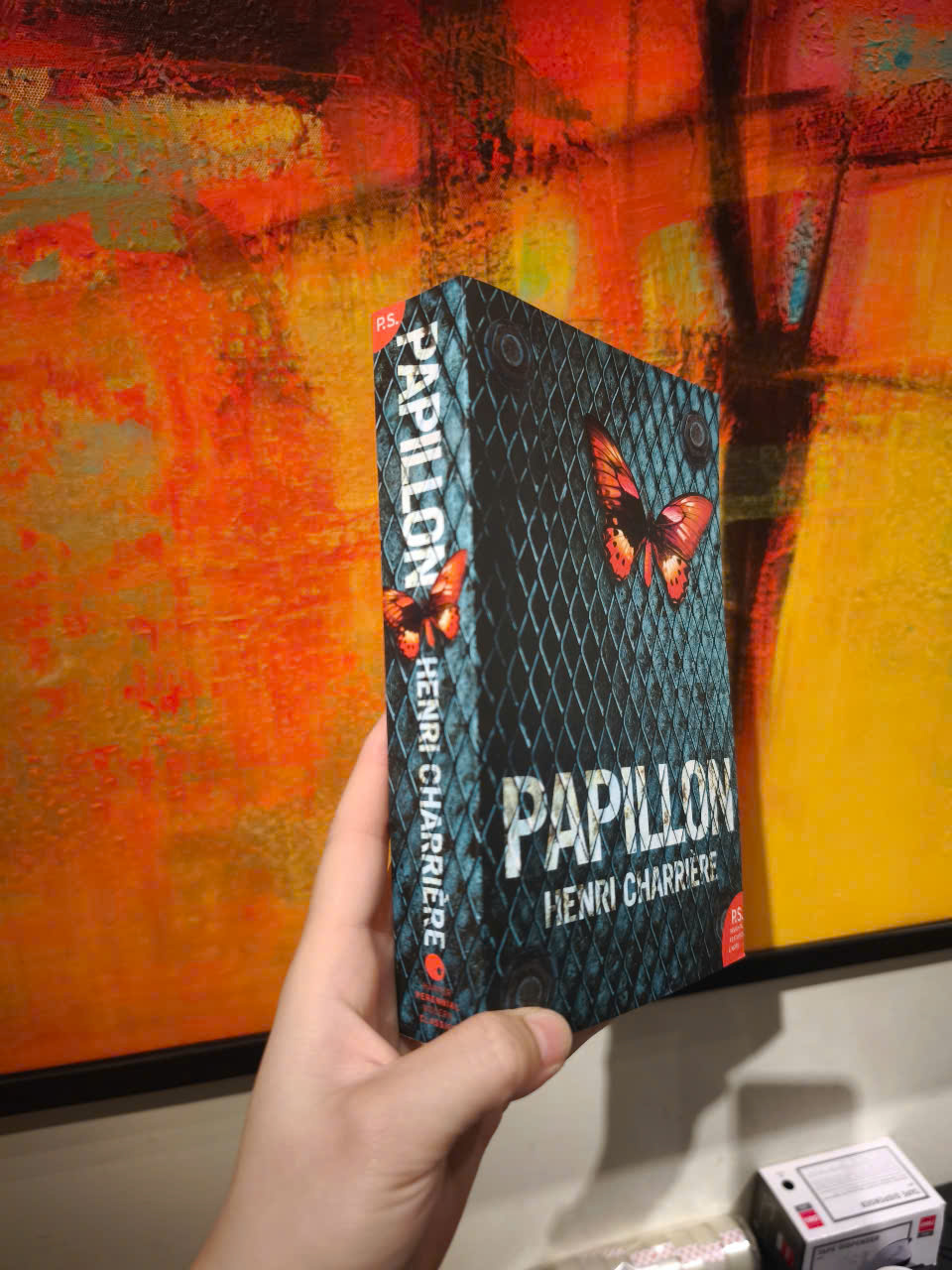 Sách - Papillon (Harper Perennial Modern Classics): The harrowing autobiography crime resilience memoir of survival by Henri Charriere