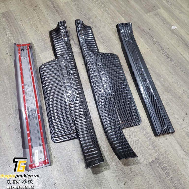 Bộ Ốp bậc cửa, Nẹp bước chân carbon, cacbon Toyota Veloz