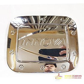 Ốp nắp bình xăng xe Toyota Innova 2008- 2015 mạ crom cao cấp, sáng bóng