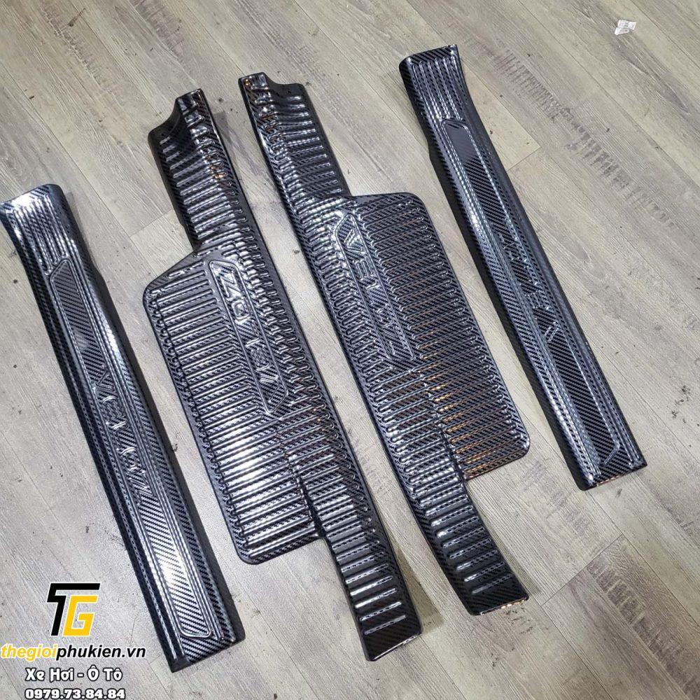 Bộ Ốp bậc cửa, Nẹp bước chân carbon, cacbon Toyota Veloz
