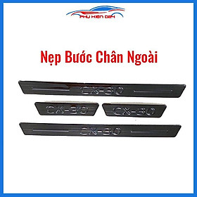 Ốp bậc cửa, nẹp bước chân trong ngoài Mazda CX30 CX-30 2021-2022-2023 vân Titan chống trầy bảo vệ trang trí xe