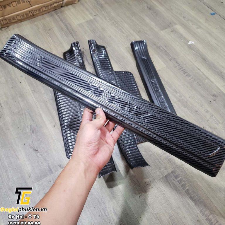 Bộ Ốp bậc cửa, Nẹp bước chân carbon, cacbon Toyota Veloz