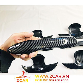 Ốp tay nắm, hõm cửa carbon xe Toyota Corolla Cross 2020- 2021-2022-2023 vân Cacbon cao cấp