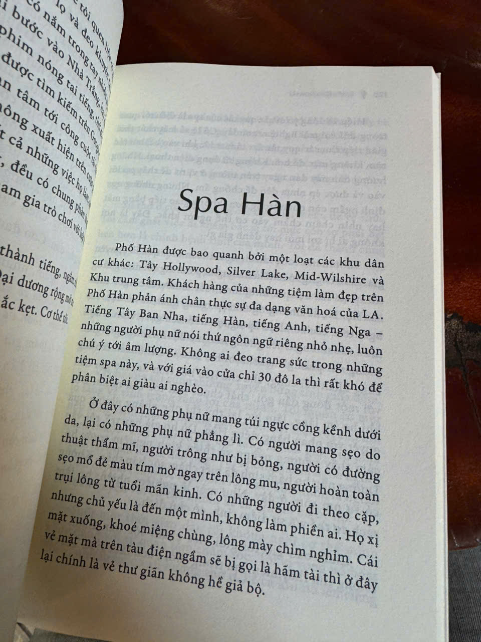 (New York Times Bestseller) THÂN EM – Emily Ratajkowski – Lan Võ dịch – San Hô - NXB Phụ nữ Việt Nam