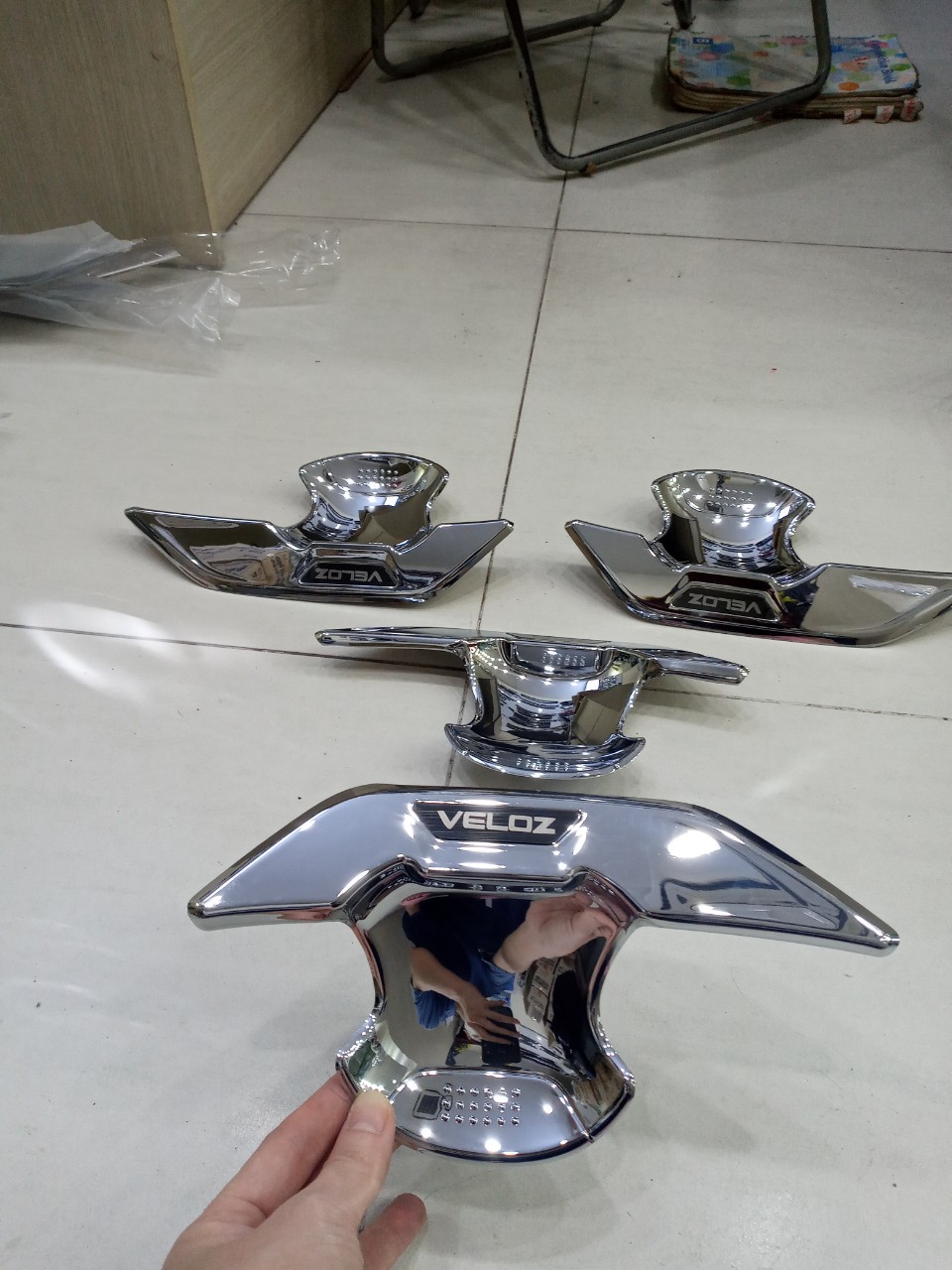 Ốp Hõm Cửa Xe TOYOTA VELOZ 2022 2023 Mạ Crom cao cấp