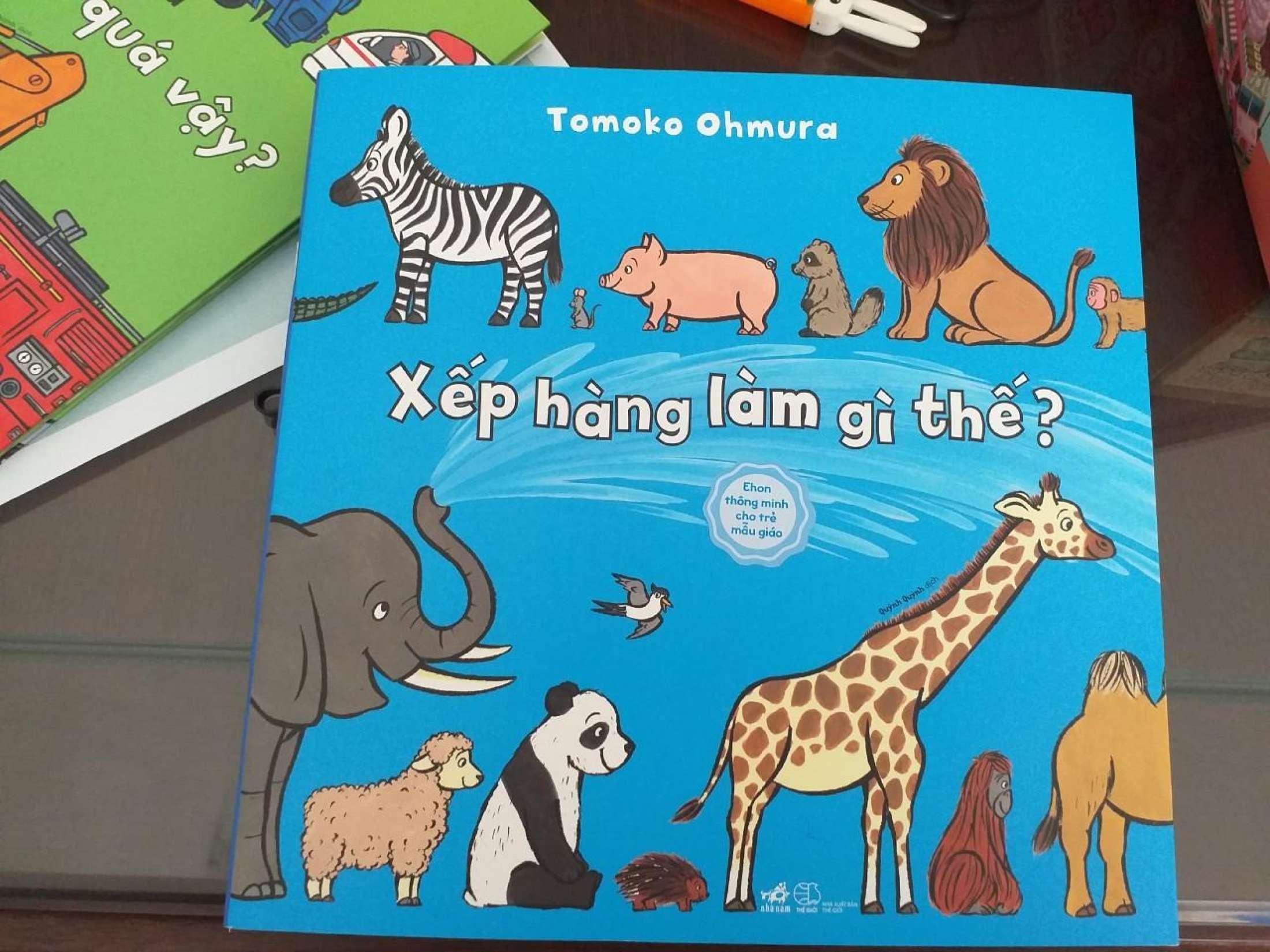 Ehon Thông Minh Cho Trẻ Mẫu Giáo : Xếp Hàng Làm Gì Thế?