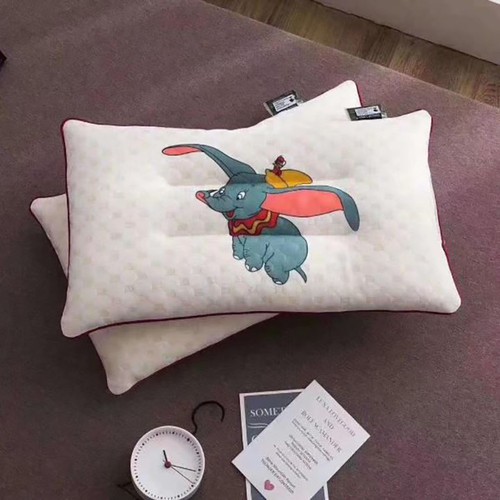 Gối cao su non giúp bé chống méo đầu, chống ngạt, kích thước 30x50cm- vỏ gối họa tiết dễ thương, giao ngẫu nhiên