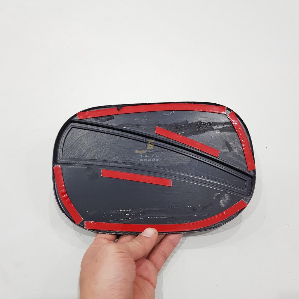 Ốp nắp đậy bình xăng Mazda CX5, CX-5 2018-2020 vân Carbon