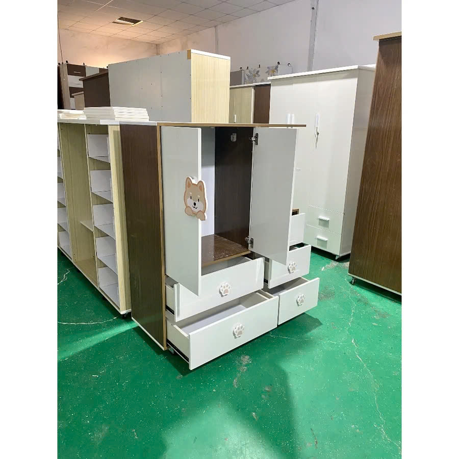 Tủ nhựa đài loan cho bé tay nắm gấu Cao 125 x ngang 95 x sâu 40cm - Khung màu sồi, cánh màu trắng