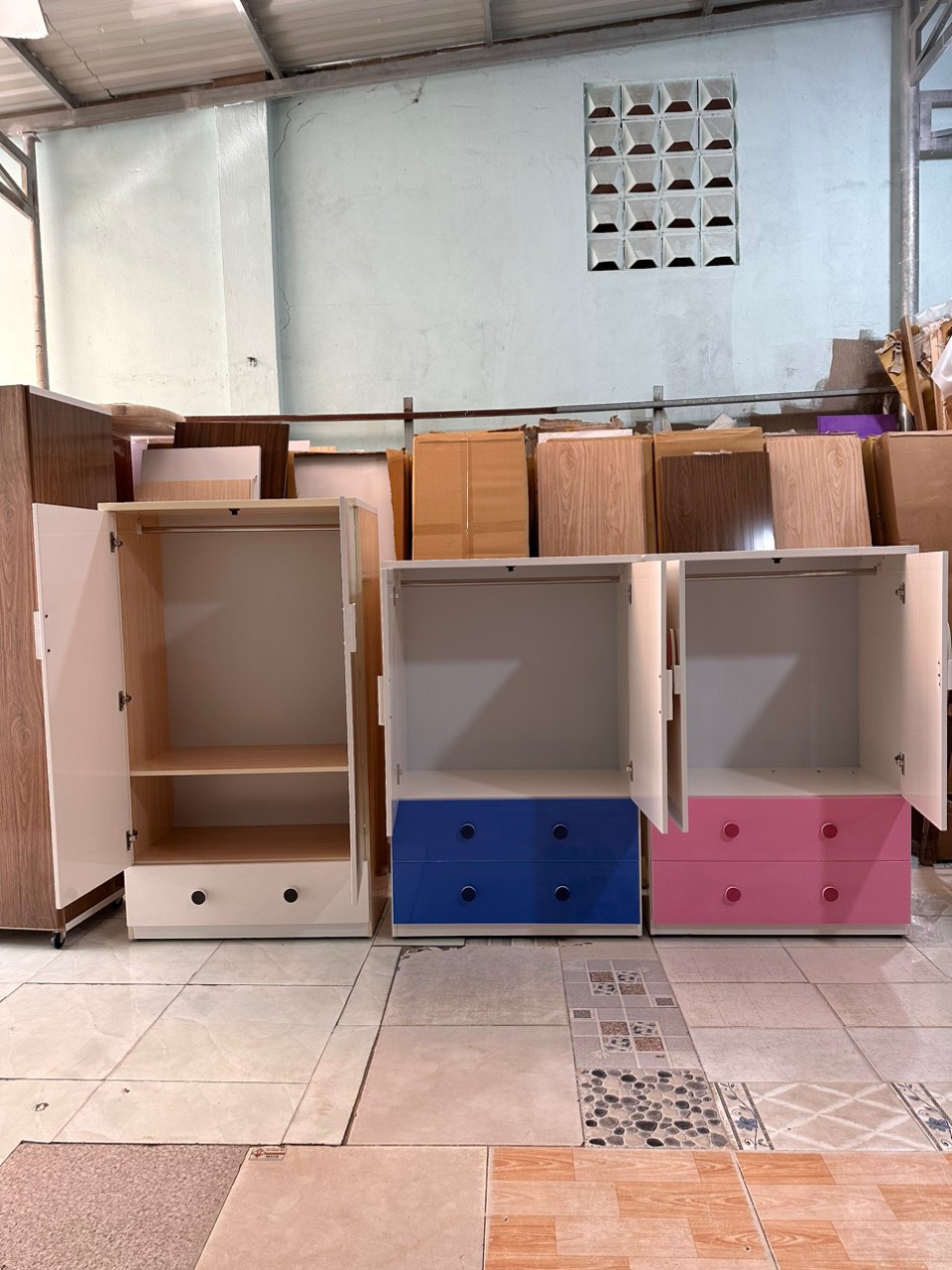 Tủ áo trẻ em BaBYBus Tundo hiện đại