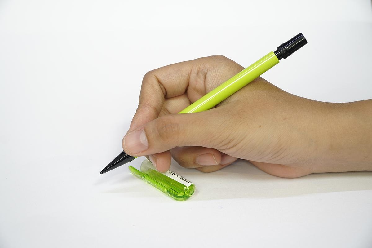 Bút Chì Kim Nắp Đậy - Pentel A105C-K - Xanh Lá
