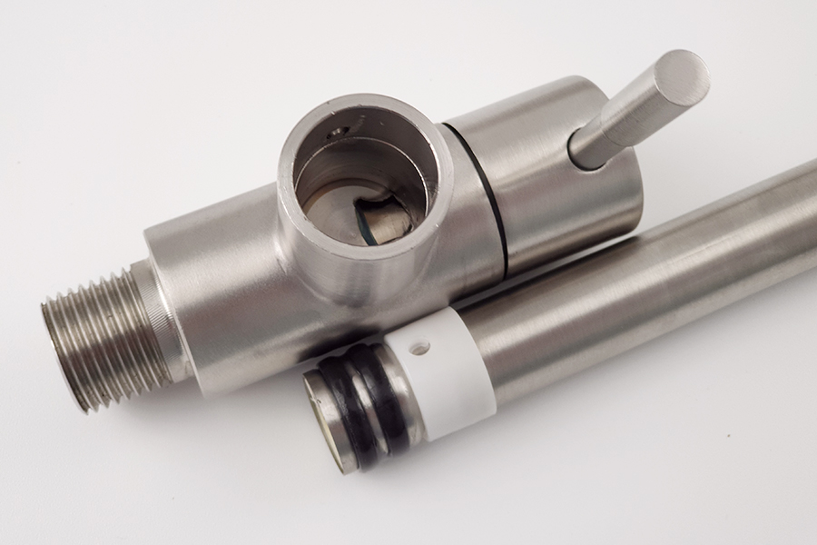 Vòi rửa chén lạnh âm tường Inox SUS 304 Eurolife EL-RC08 (Trắng vàng)