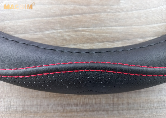 Bọc vô lăng cao cấp Macsim mã 8892 màu đen chỉ đỏ - chất liệu da thật - Khâu tay 100% size M phù hợp các loại xe
