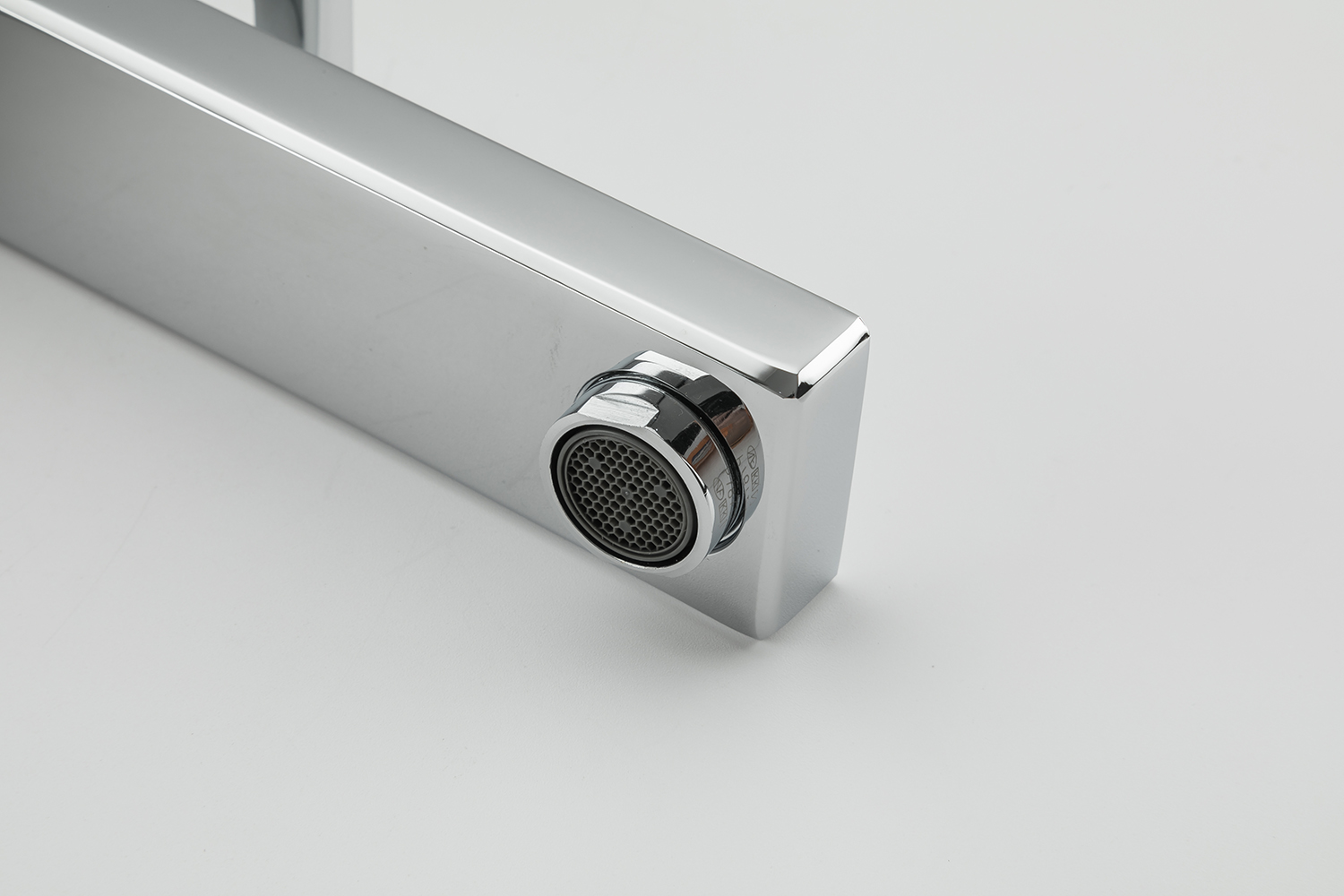 VÒI LAVABO NGA CAO CẤP GAPPO G1018-2