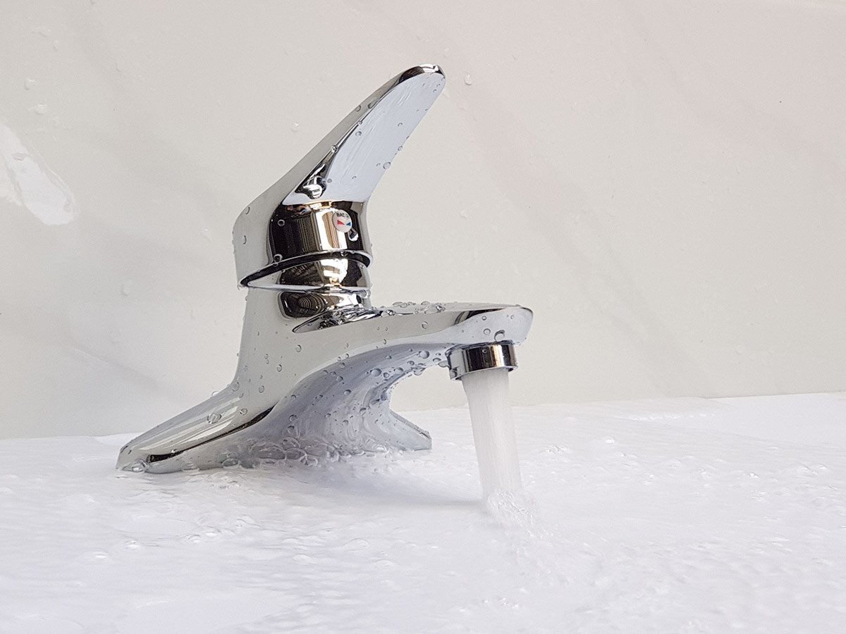 Vòi Lavabo 2 chân nóng lạnh Đồng mạ Chrome Eurolife EL-LOT03-1 (Trắng bạc)