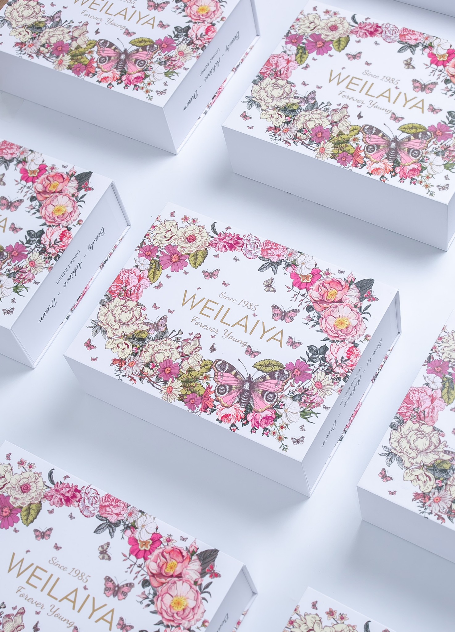 Set quà tặng cao cấp WEILAIYA: Combo chăm sóc tóc và body - Cặp dầu gội xả phục hồi Nấm Truffle cho tóc hư tổn và Sữa tắm Hoa hồng dưỡng trắng da