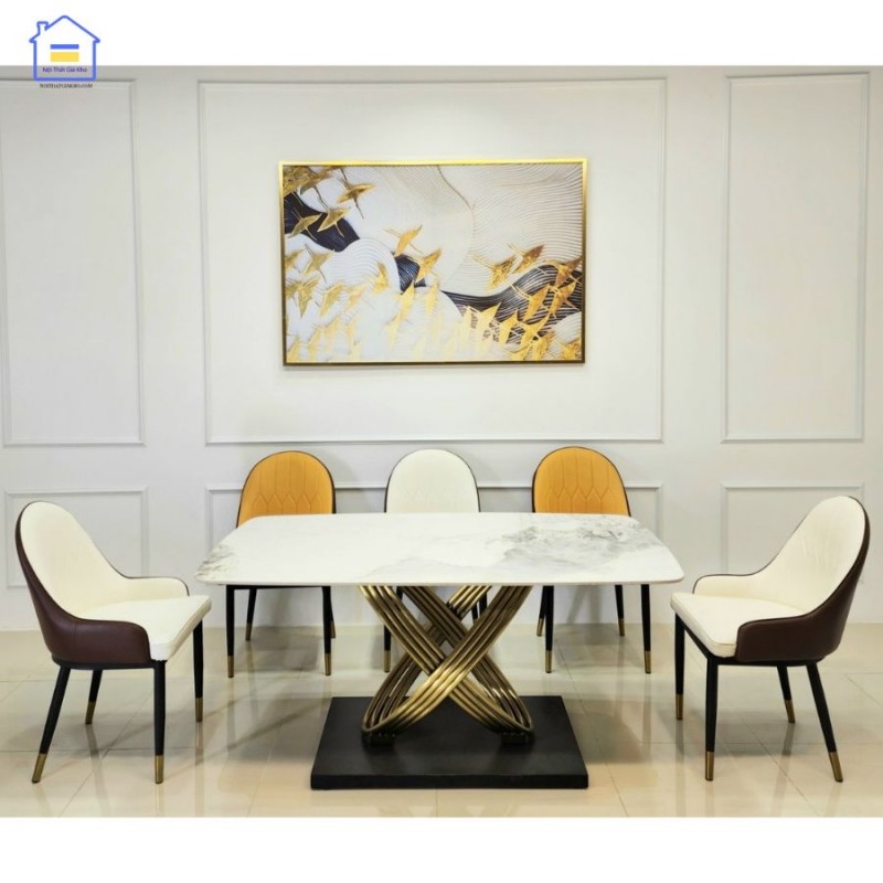 Bàn ăn mặt đá phiến chân inox mạ vàng kết hợp ghế Monet