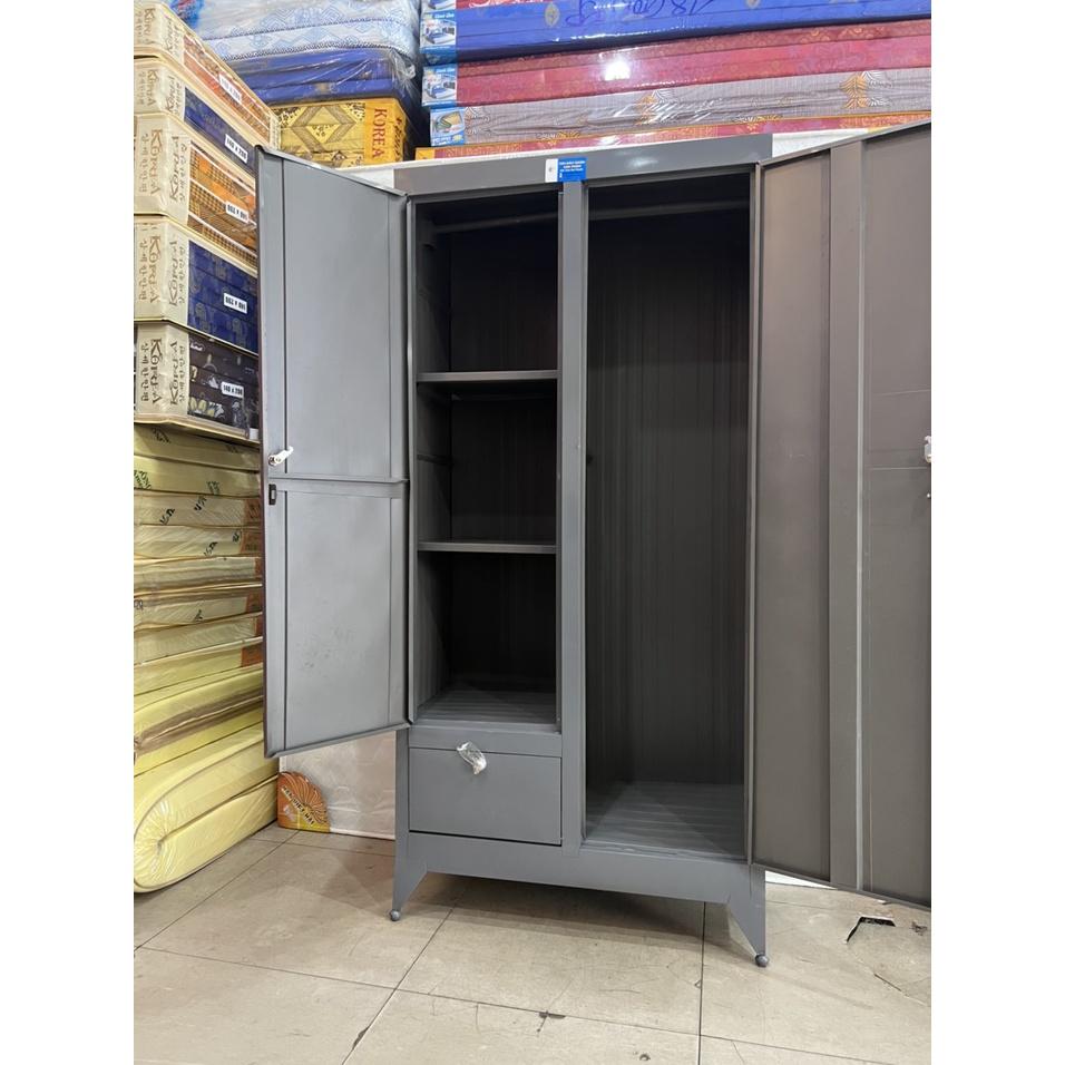 Tủ quần áo sắt 1m6x90cm