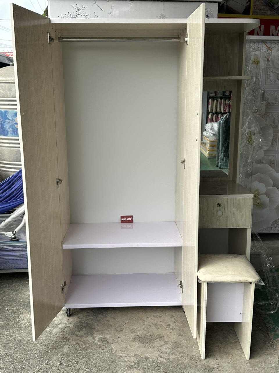 Tủ áo kèm bàn trang điểm Tundo 1m2 x 1m75 x 48 cm Tặng ghế nệm